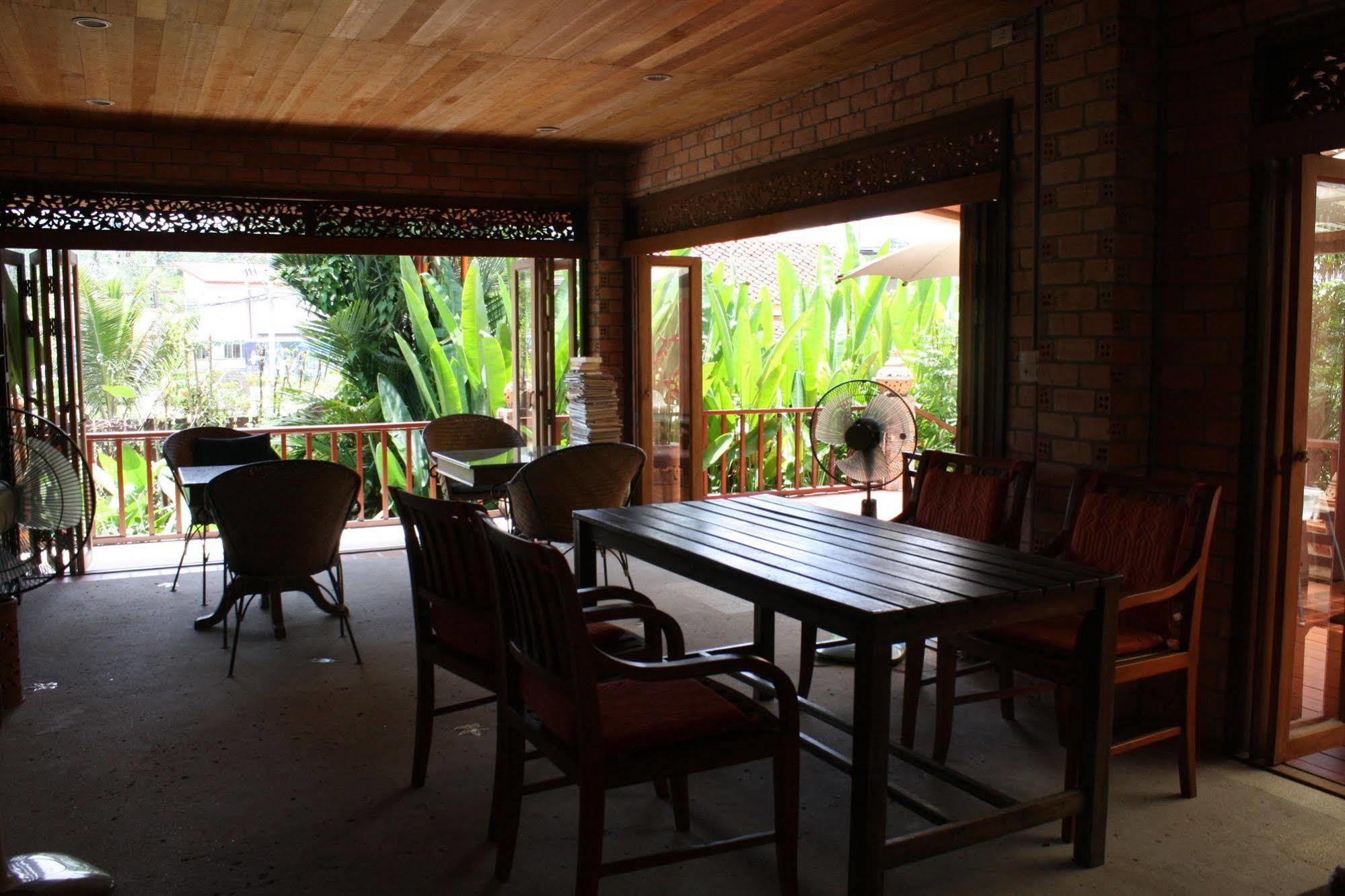 Hotel Sea Pines & Liberg à Nai Yang Beach Extérieur photo