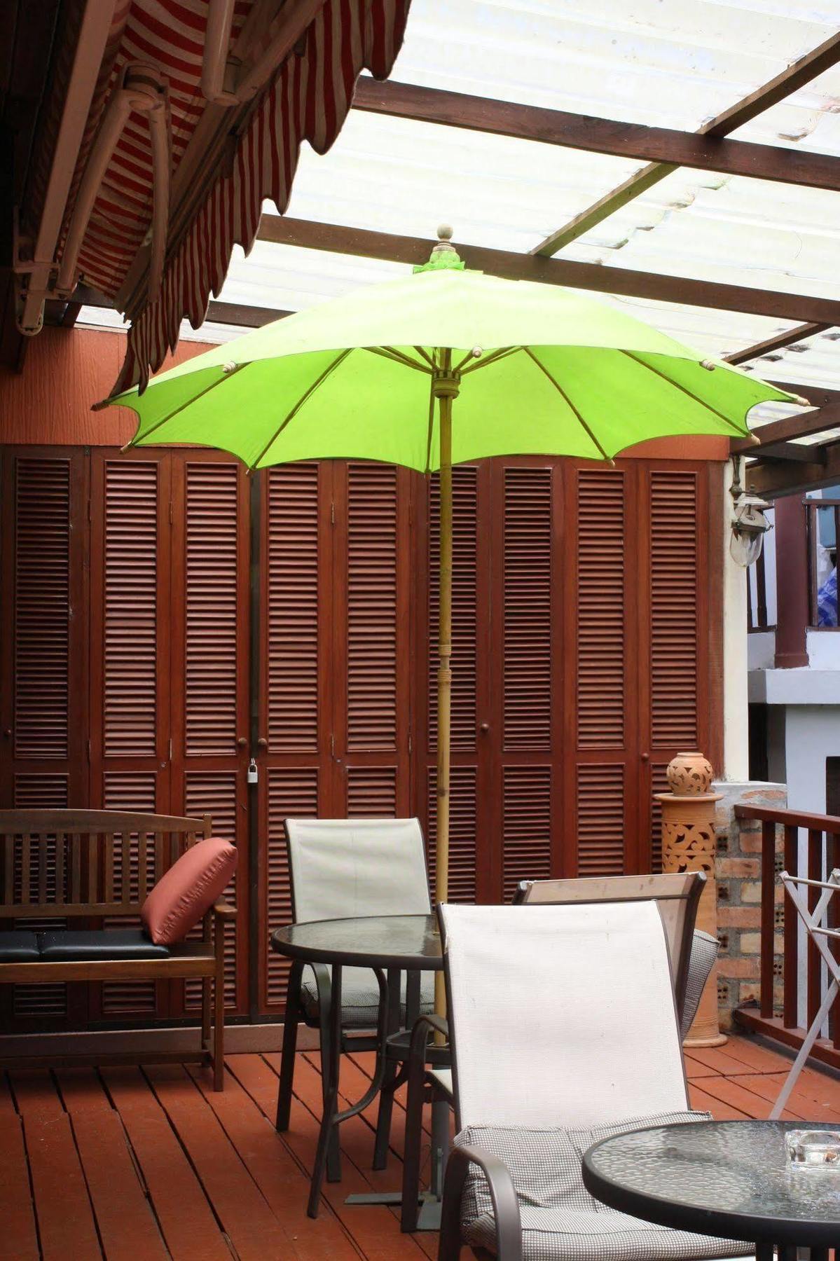 Hotel Sea Pines & Liberg à Nai Yang Beach Extérieur photo
