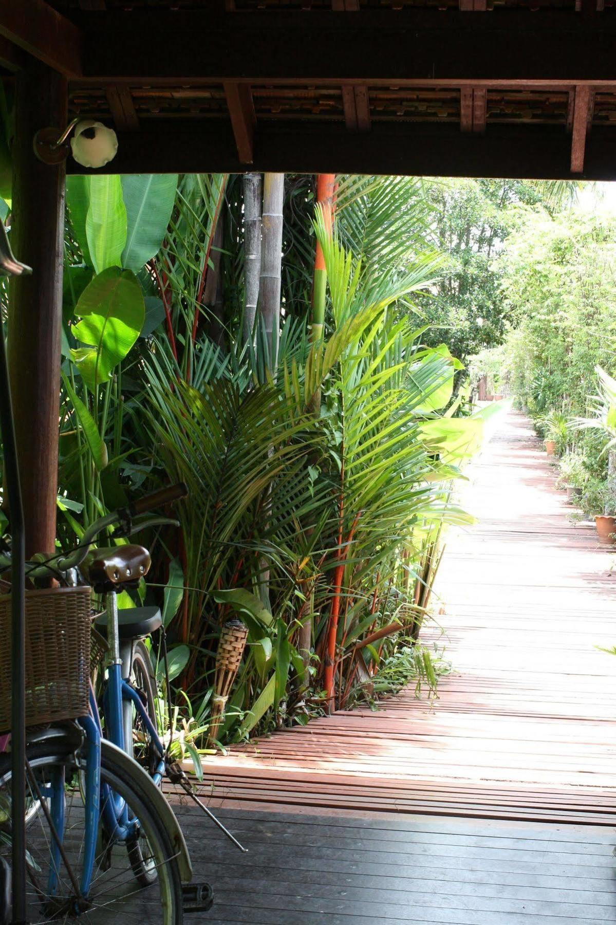 Hotel Sea Pines & Liberg à Nai Yang Beach Extérieur photo