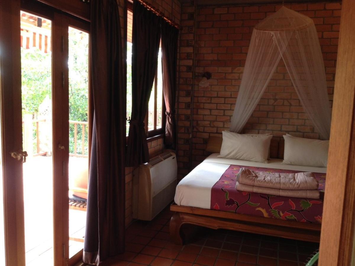 Hotel Sea Pines & Liberg à Nai Yang Beach Extérieur photo